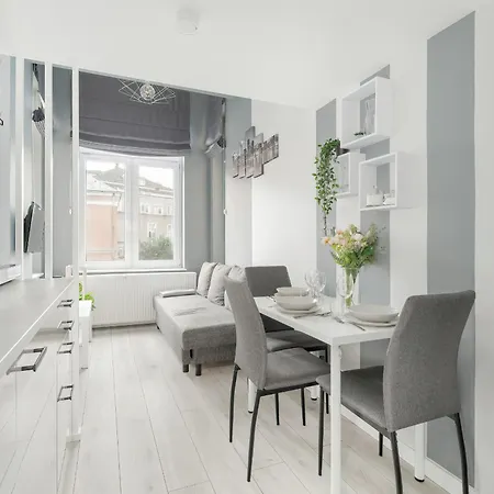 شقة Charming And Modern With Mezzanine In Center By Renters بوزنان