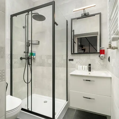 شقة Charming And Modern With Mezzanine In Center By Renters *